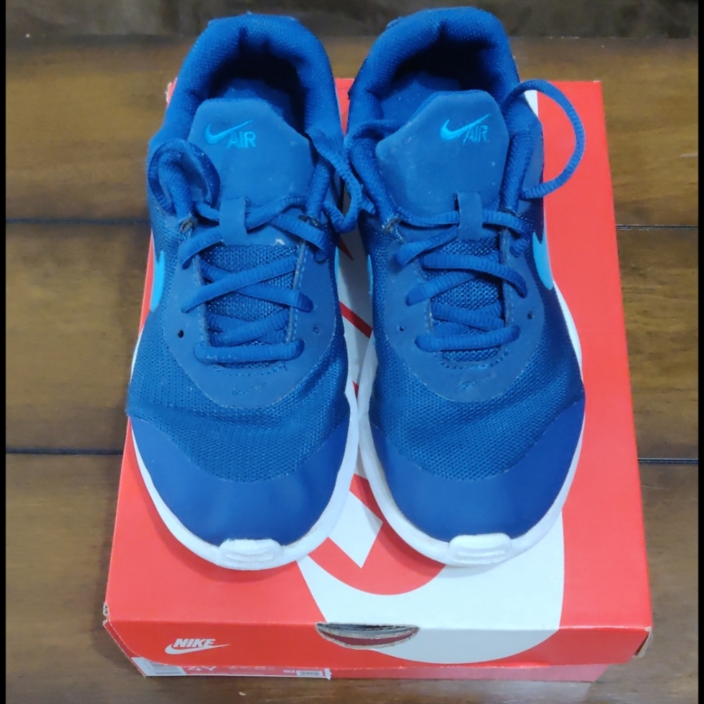 Boy's Nike Shoes